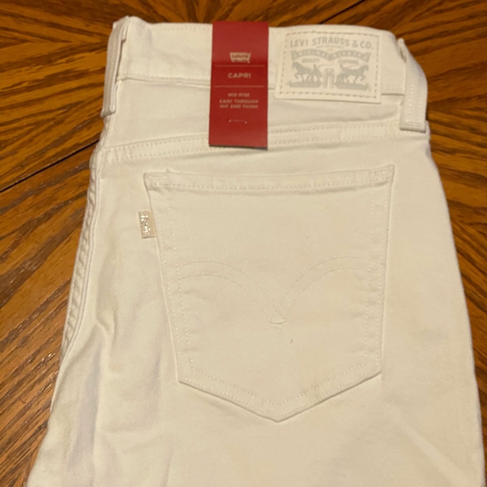 Women’s capris
